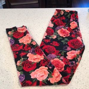 NWOT. Agnes and Dora S/M leggings. NEVER WORN.